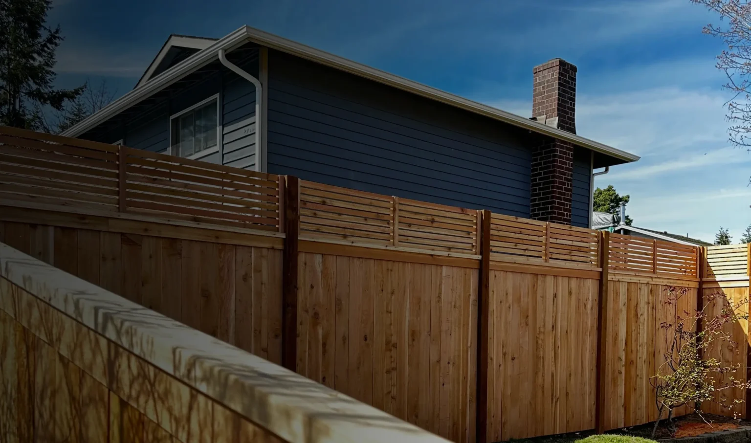 Best fence for Seattle weather - cedar privacy fence in Pacific Northwest