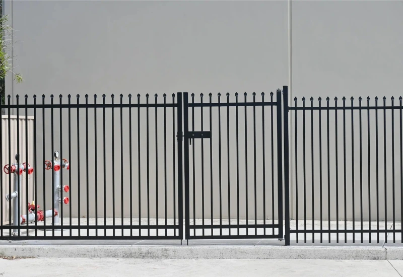 aluminum fence installation on a Des Moines property