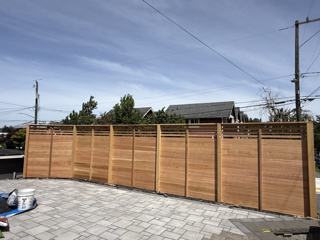 How to Choose the Right Fence Contractor in Seattle